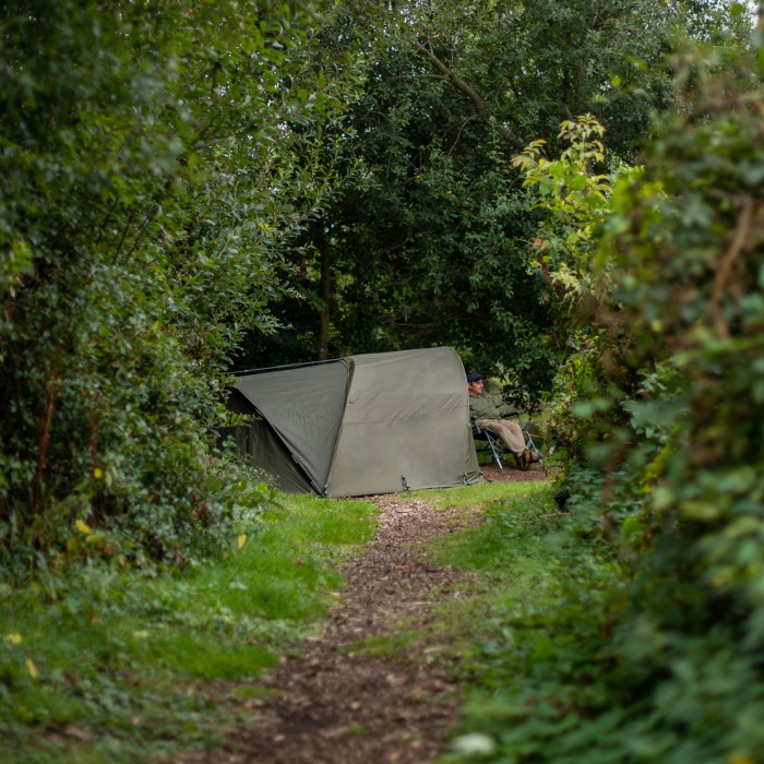 Advanta Endurance Uni-Extended Porch 1 Man In Use