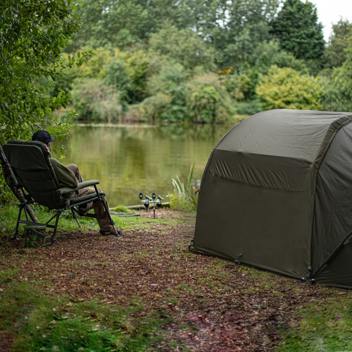 Advanta Endurance Uni-Extended Porch 1 Man In Use 2