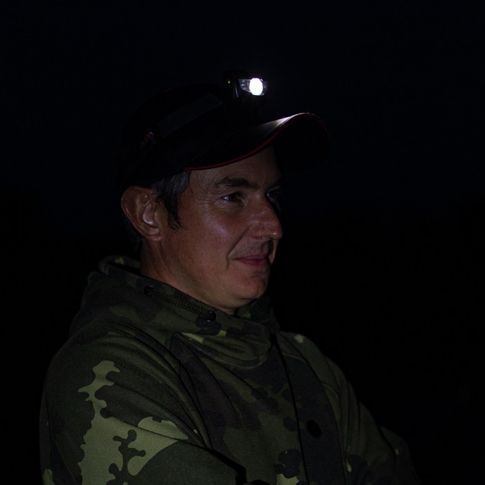 Advanta HT-190RB Rechargeable Headtorch in use 2