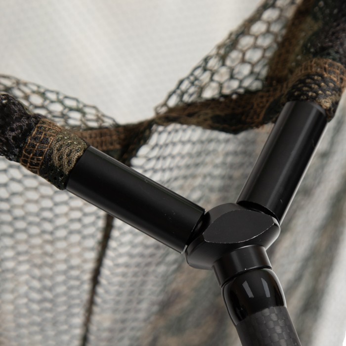 Advanta Pro 42 Inch Camo Mesh Landing Net & 6ft 1 Piece Handle Close Up 3