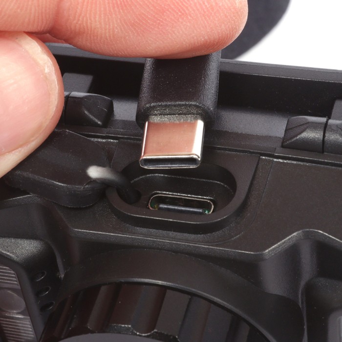 Advanta Pro Rechargeable Headtorch Close Up 2