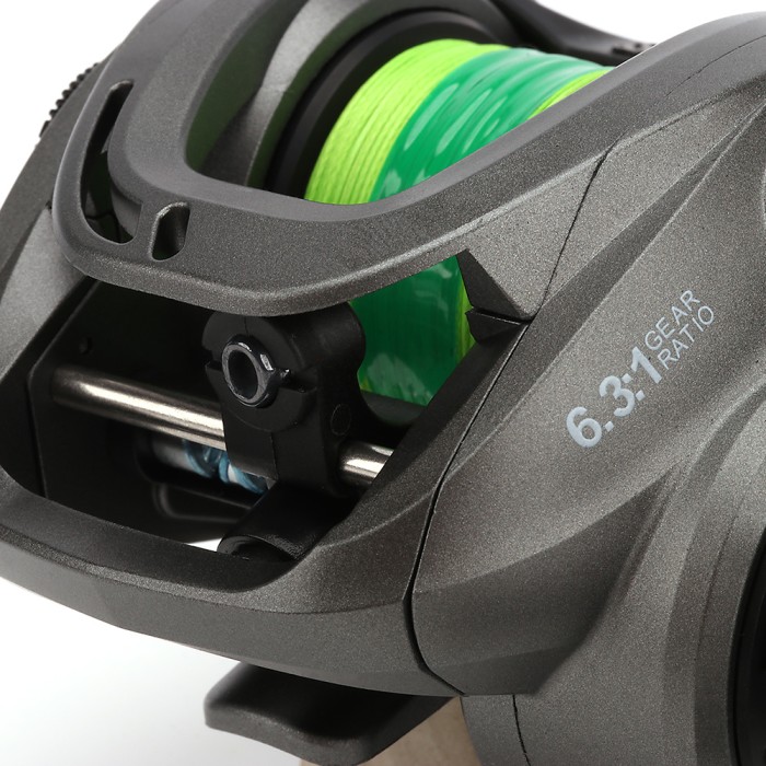 Advanta Pro SL Baitcast Reel LHW - Inc 25lb Braid 3