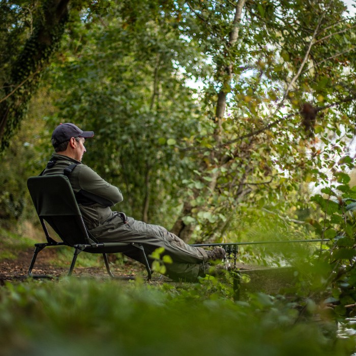 Advanta Protector MZ Low Fishing Chair Lifestyle 1