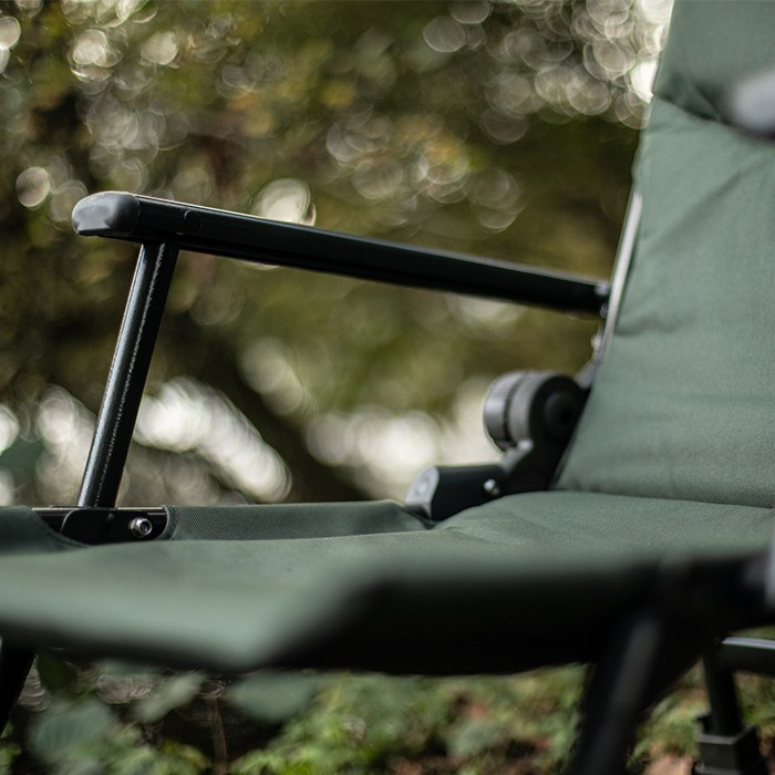 Advanta Protector Recliner Arm Fishing Chair In Use 4