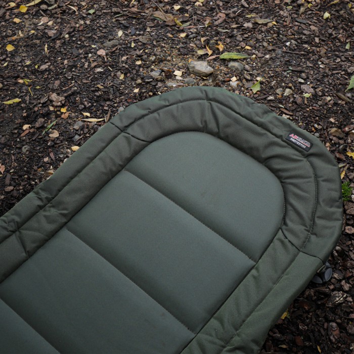 Advanta Protector Straight Six Leg Bed