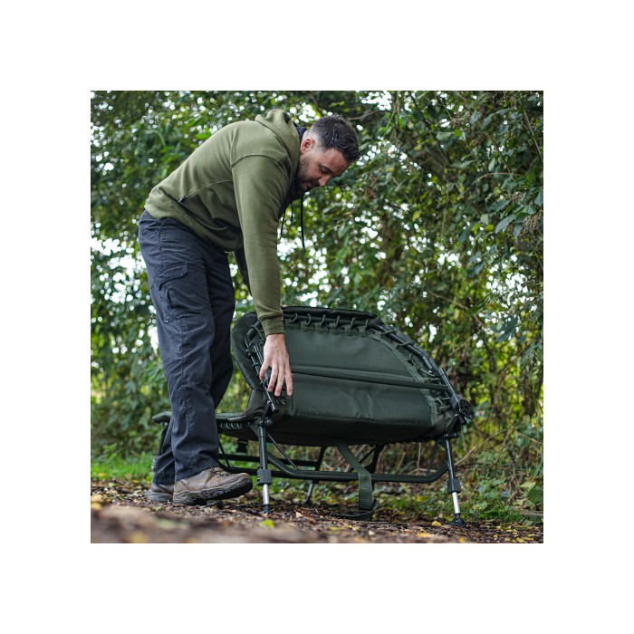 Advanta Protector Straight Eight Bed