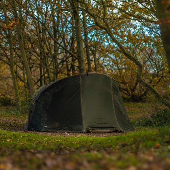 Advanta Protector Uni-Fit Mozzi Front V2  In Use 1