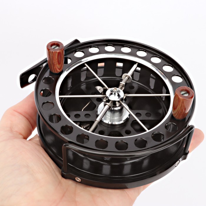 Advanta Revolve Centrepin Reel