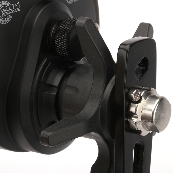 Advanta RHW Boat Multiplier Reel LW30 - Inc 40lb Braid 4