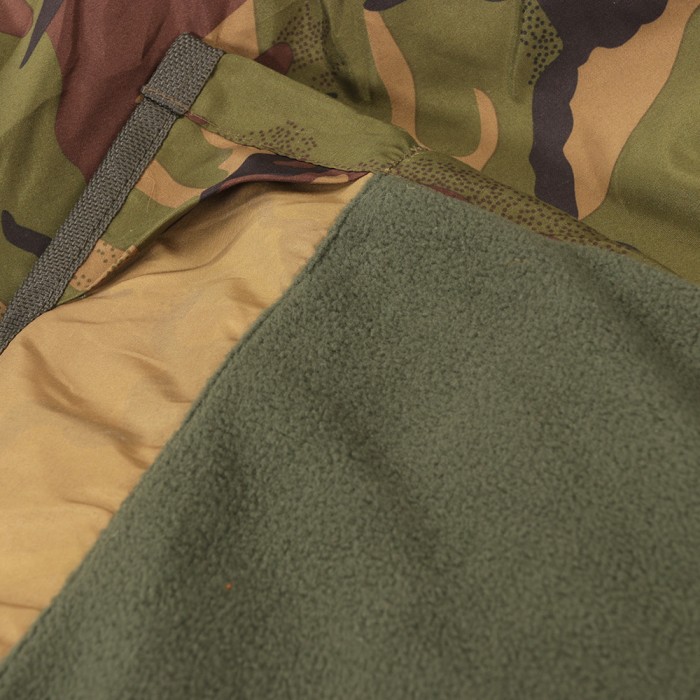 Advanta Waterproof Thermal Camo Sleeping Bag Cover Close Up 2