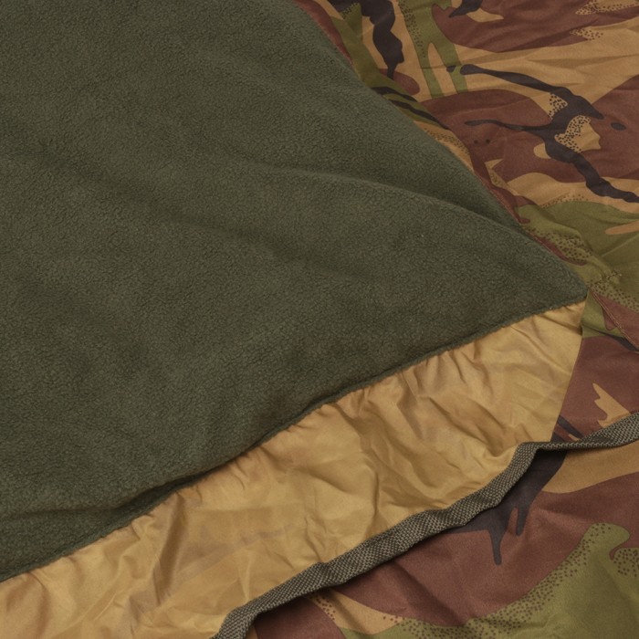 Advanta Waterproof Thermal Camo Sleeping Bag Cover Close Up 3