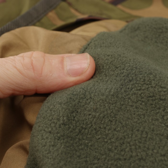 Advanta Waterproof Thermal Camo Sleeping Bag Cover Close Up 6