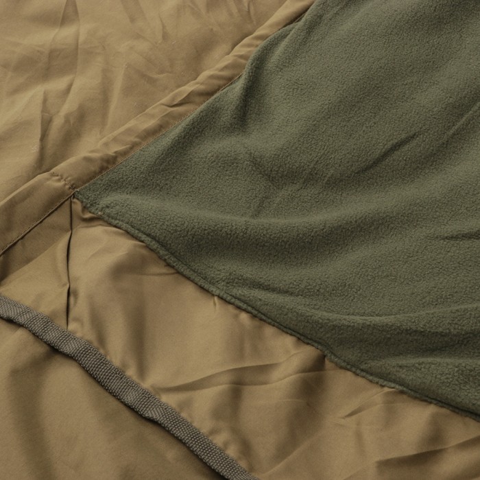 Advanta Waterproof Thermal Green Sleeping Bag Cover Close Up 2