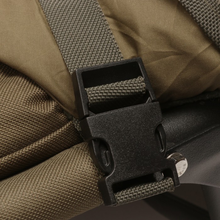 Advanta Waterproof Thermal Green Sleeping Bag Cover Close Up 4