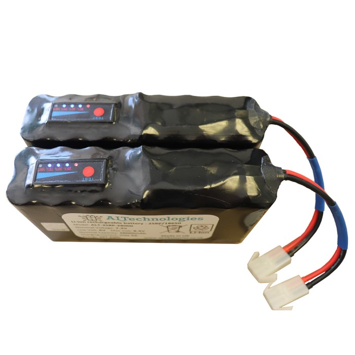 Angling Technics Techicat MkII Bait Boat with Lithium Battery 2