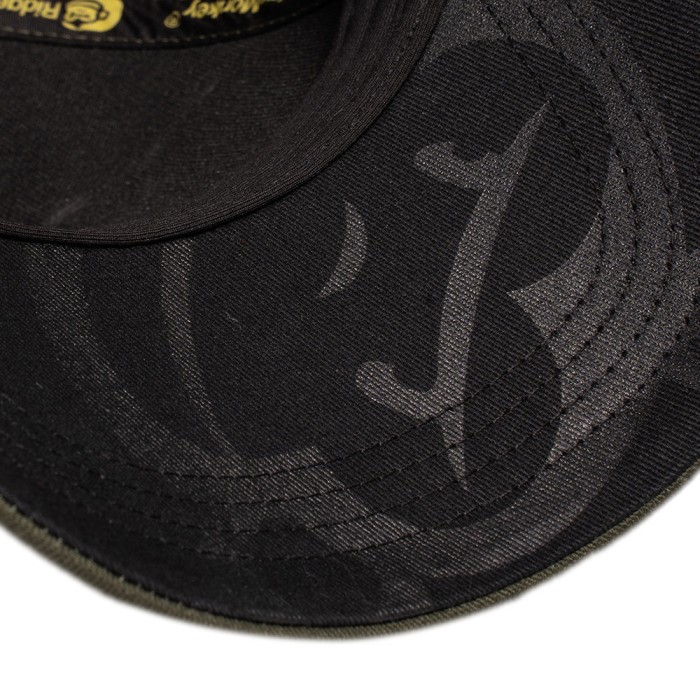 RidgeMonkey APEarel SportFlex Green Trucker Cap Close Up 1