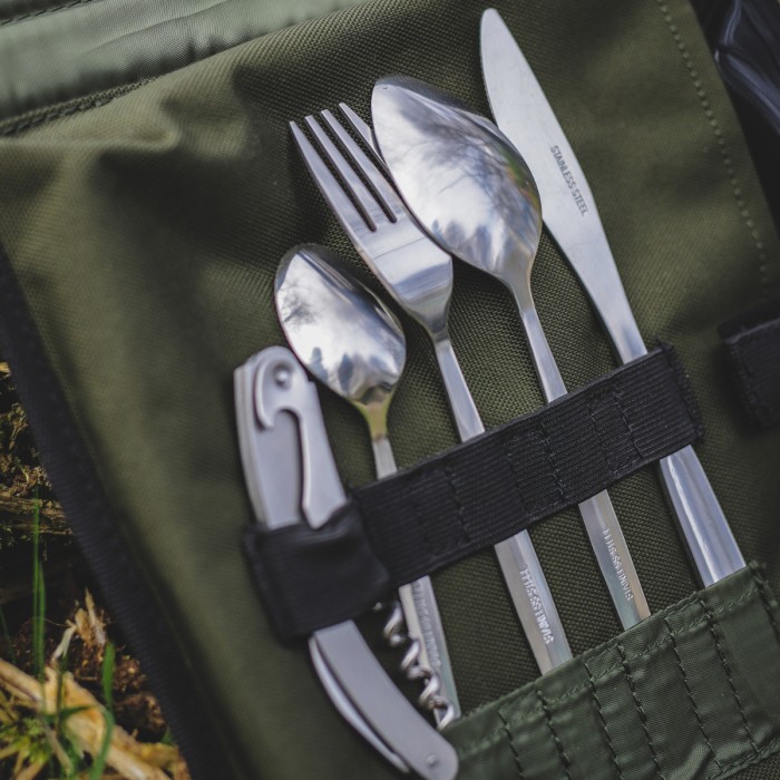 Aqua Black Series Fishing Compact Food Set Close Up 1