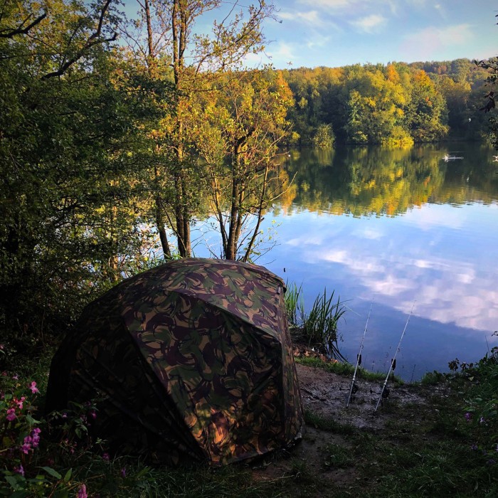 Aqua Camo Fast & Light Fishing Brolly In Use 1
