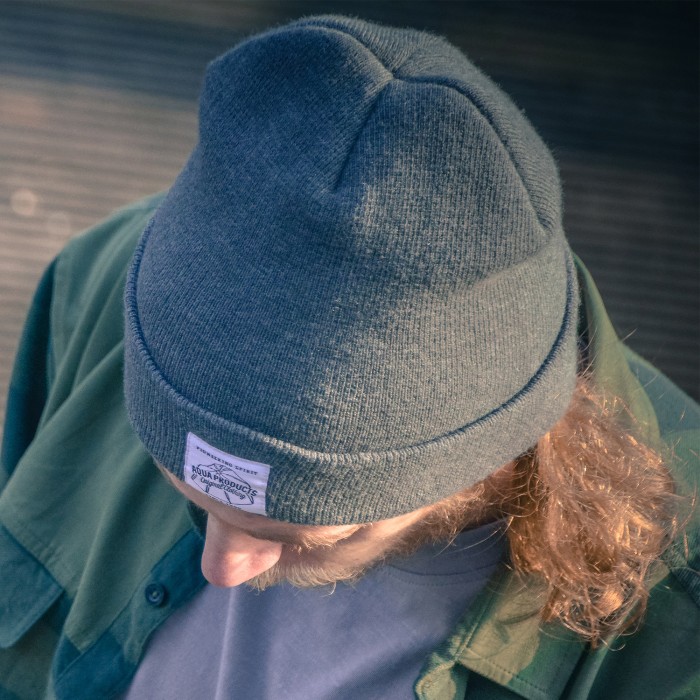 Aqua Products Charcoal Beanie In Use 2