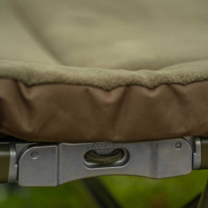 Avid Carp Benchmark Ultra Standard Bedchair 4