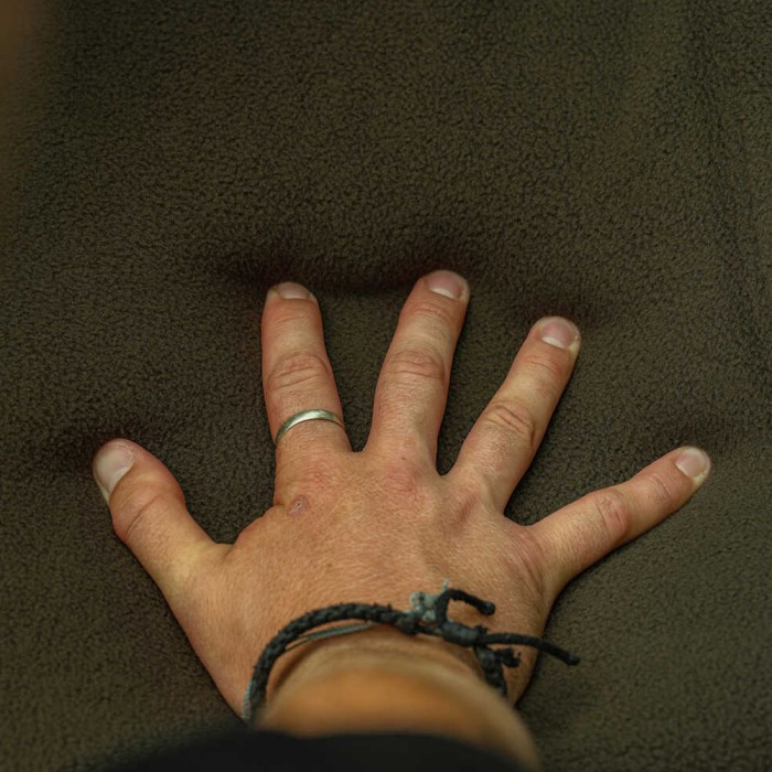 Avid Carp Benchmark Ultra Standard Sleep System Close Up 7