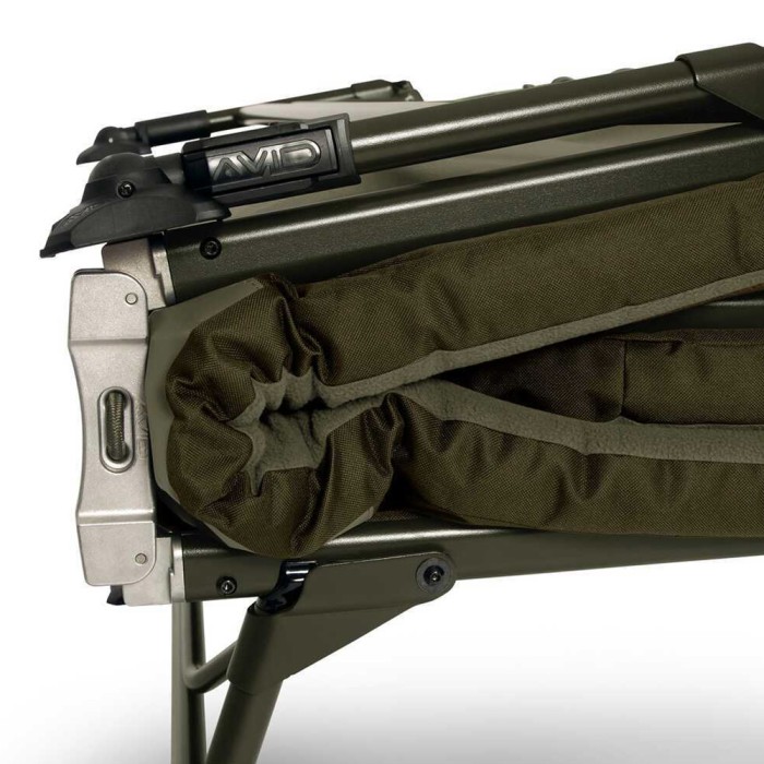 Avid Carp Benchmark Ultra X Bedchair 1