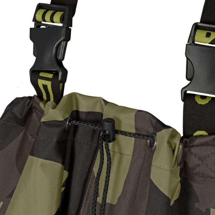 Avid Carp Distortion Camo Chest Waders 1