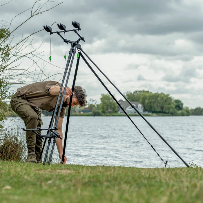 Avid Carp Extremity Rod Pod 2