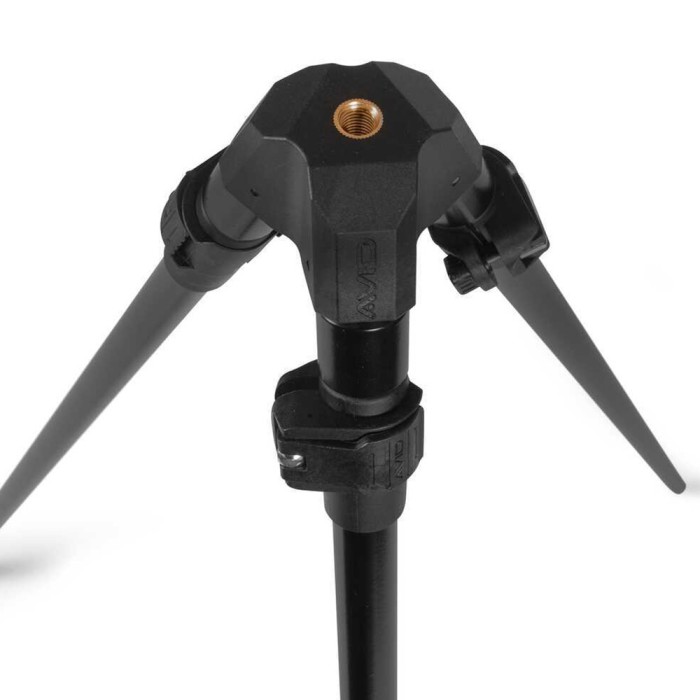 Avid Carp Pro-Tect Deluxe Tripod 2