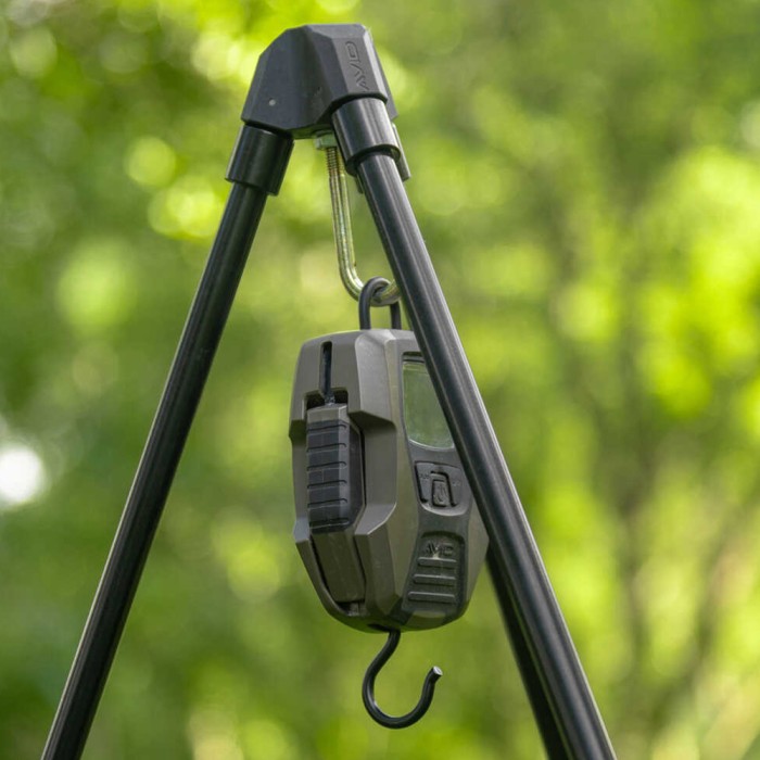 Avid Carp Pro-Tect Deluxe Tripod 8
