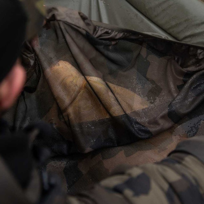 Avid Carp PRO-Tect Safeguard Cradle In Use 10