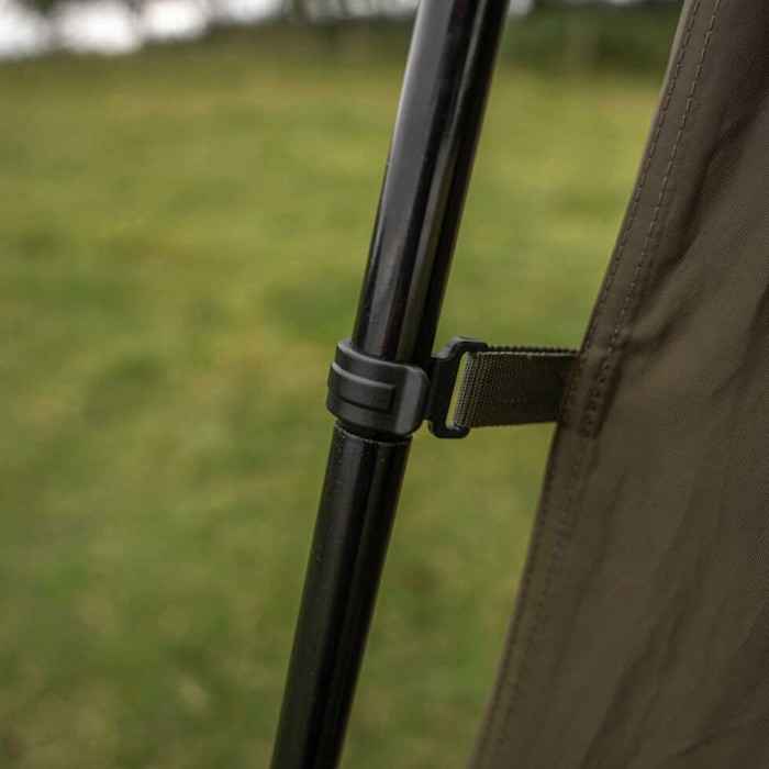 Avid Carp Revolve Screen House 4