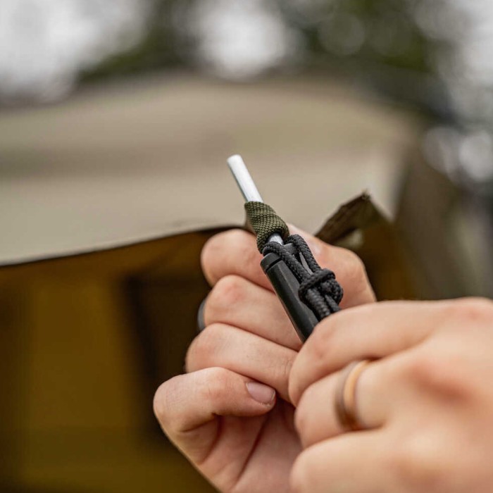 Avid Carp Revolve Screen House 9