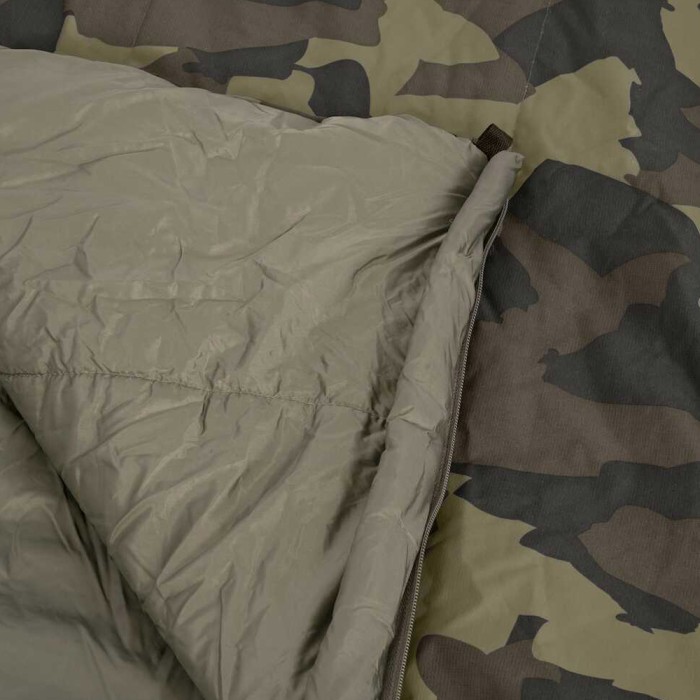 Avid Carp Revolve Sleeping Bag Close Up 1