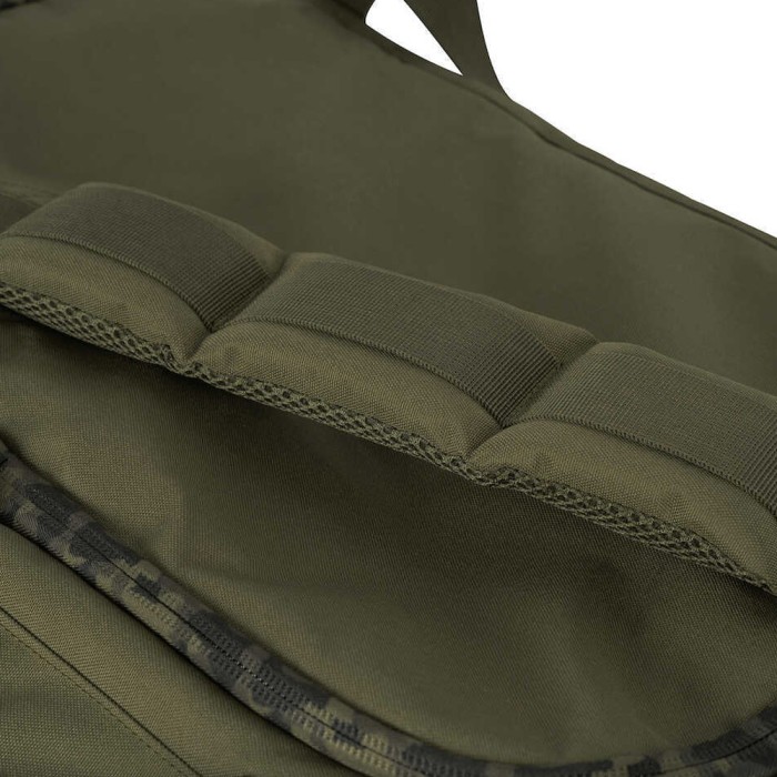 Avid Carp RVS Carryall XL Close Up 3