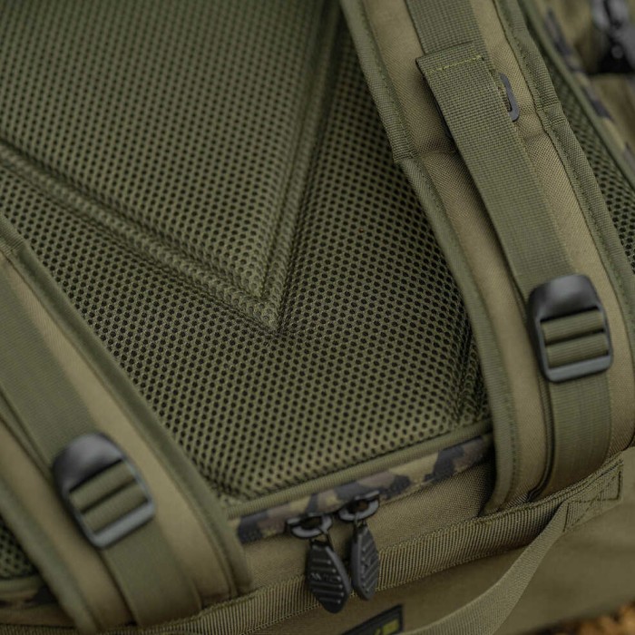 Avid Carp RVS Ruckbag Close Up 4