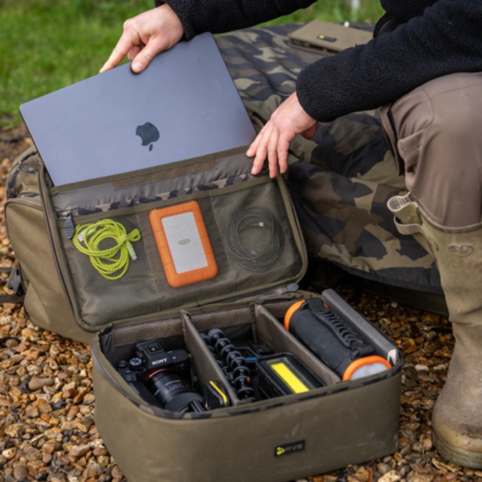 Avid Carp RVS Tech Pack - XL 1