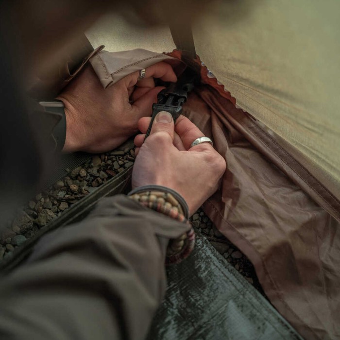 Avid Carp Screen House XT Compact 1