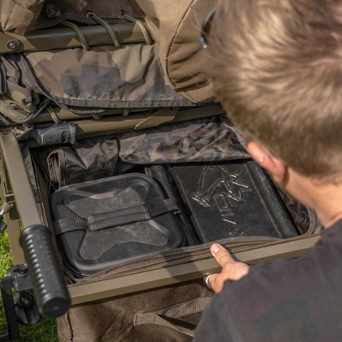 Avid Carp Transit Extreme 3 Wheel Fishing Barrow Close Up 8