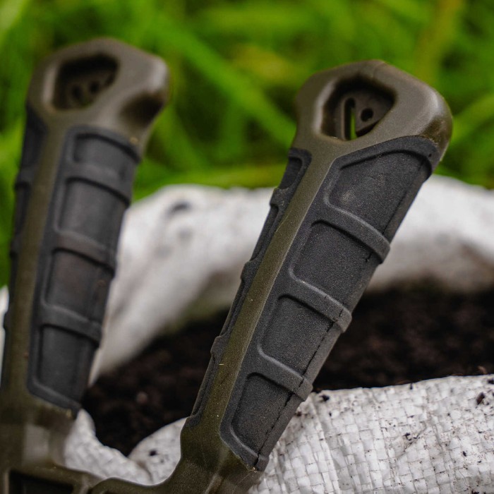 Avid Carp Worm Choppers In Use 3