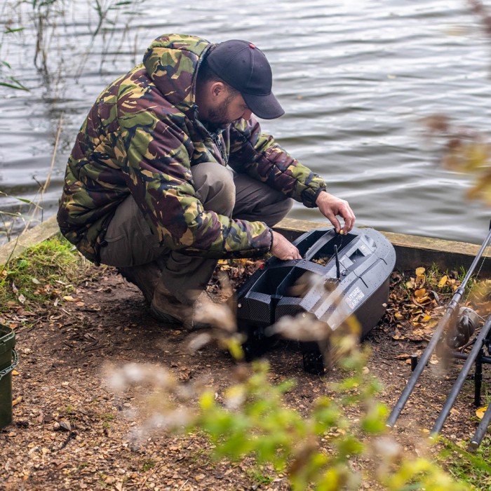 Future Carping V80 Carbon Bait Boat In Use 3