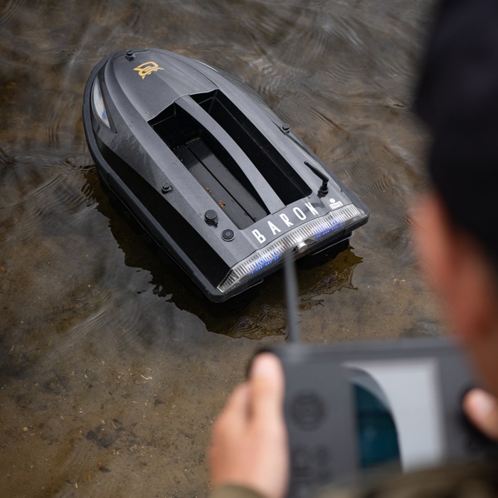 Carp Royal Baron 6.0 Bait Boat In Use 3