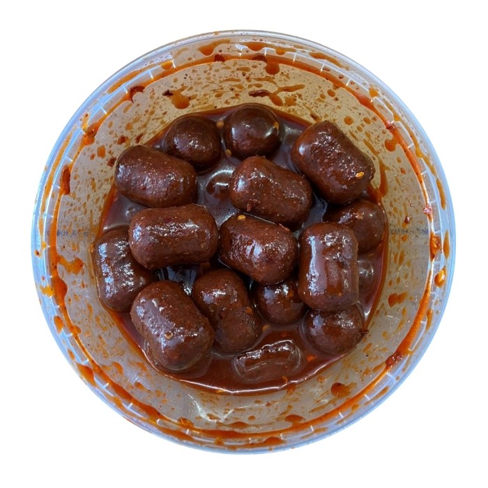 Catfish Pro Spicy Mack Dumbell Chunks Glugged 300g Catfish Bait