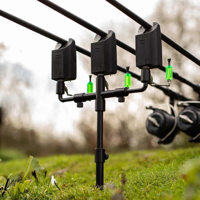 Cygnet 20/20 Adjustable Swan Neck Buzzer Bars In Use 3