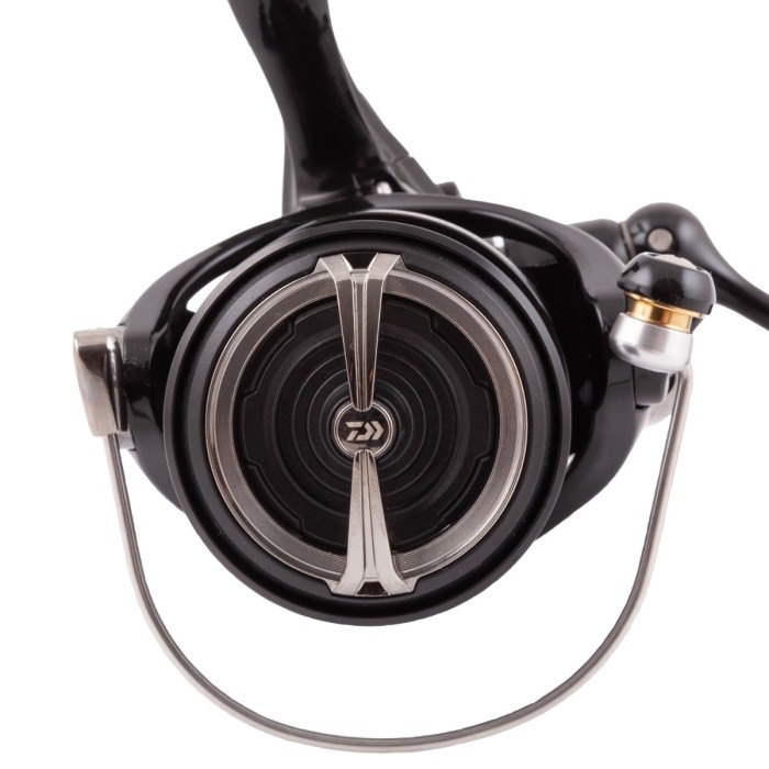 Daiwa 19 Emcast BR LT Reel Close Up 1