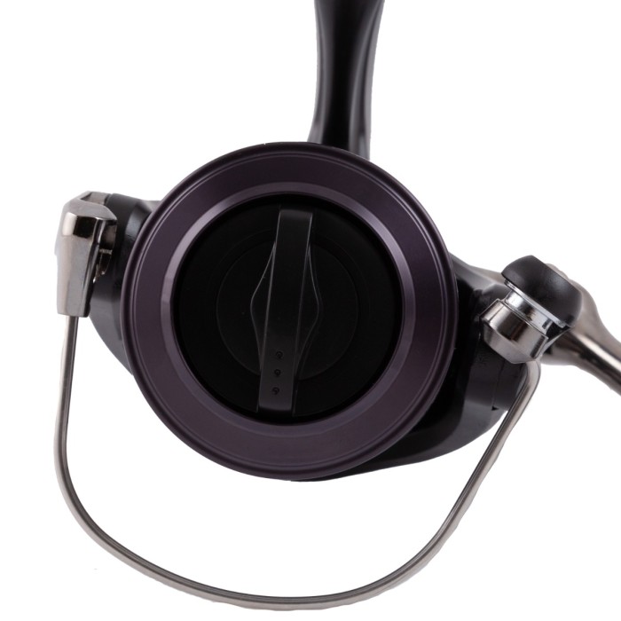 Daiwa 20 Crossfire Reel Black  Close Up 2