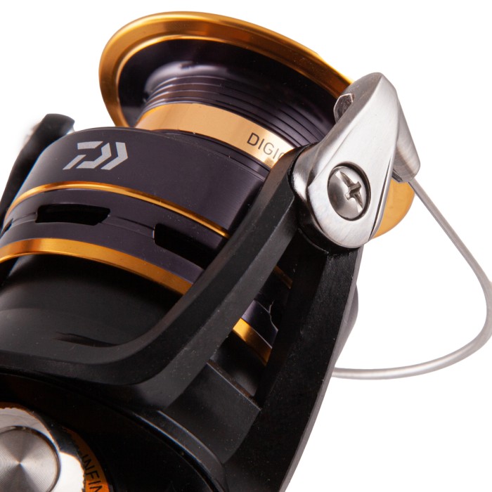Daiwa 20 Crossfire Reel Black Gold 7