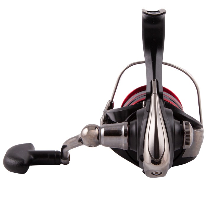 Daiwa 20 Crossfire Reel Black Red 3