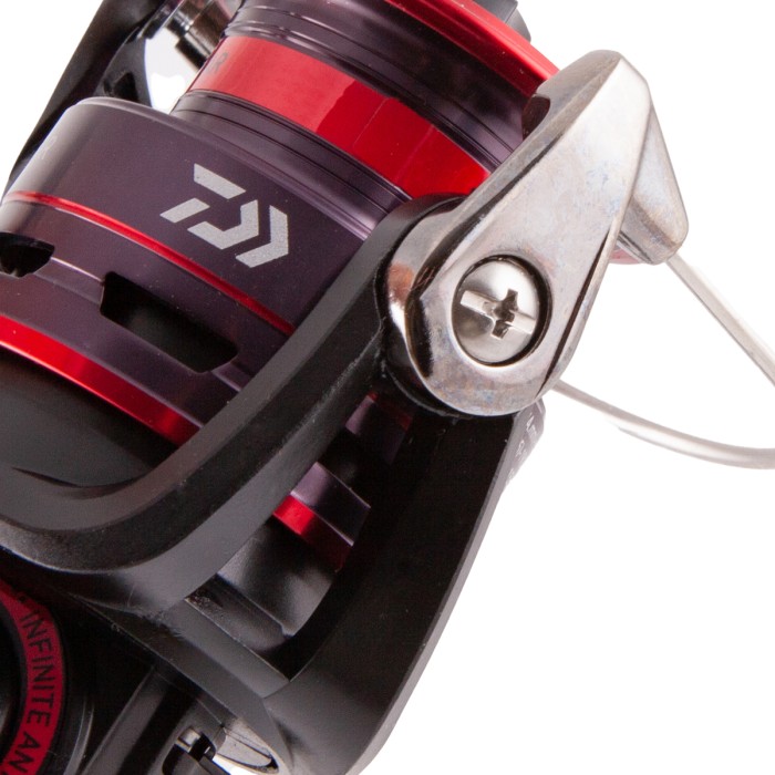 Daiwa 20 Crossfire Reel Black Red Close Up 3