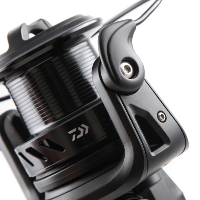 Daiwa Black Widow 25A Reel Close Up 2